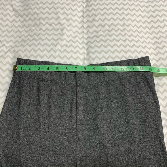 Lou & Grey dark heathered grey leggings - Picture 4 of 5